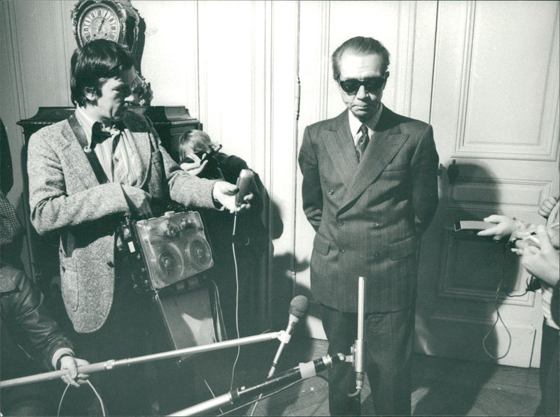 The Nobel prize 1976 - Vintage Photograph