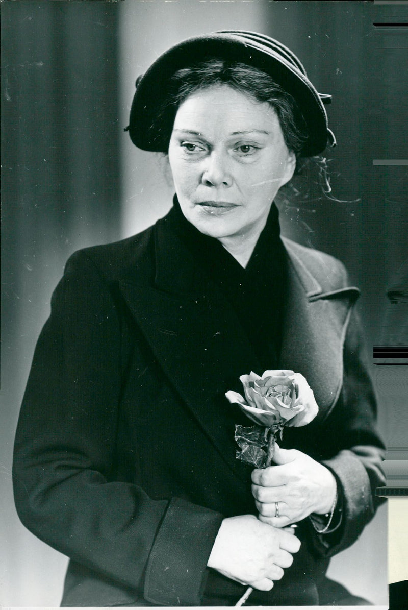 Norrköping-Linköpings Municipal Theater. Linnéa Hillberg as Linda - Vintage Photograph