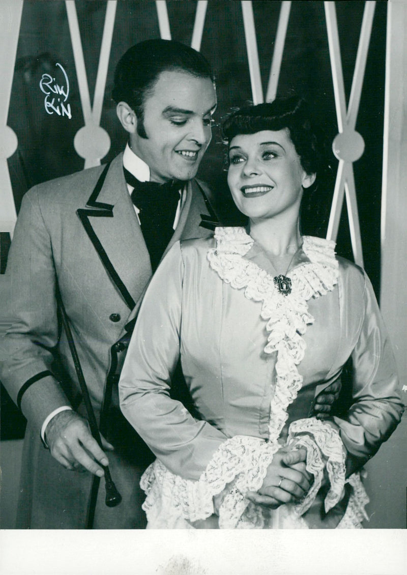 Oscar Theater - Randi Heide Steen and Hans Kurt in "The Leather Patch". - Vintage Photograph