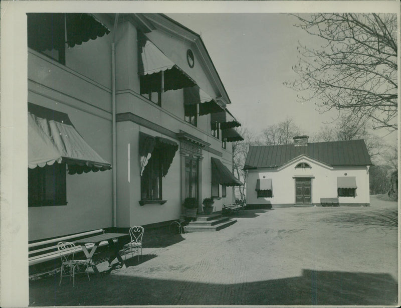 Stockholm: Långholmen: Karlshäll Gård - Vintage Photograph