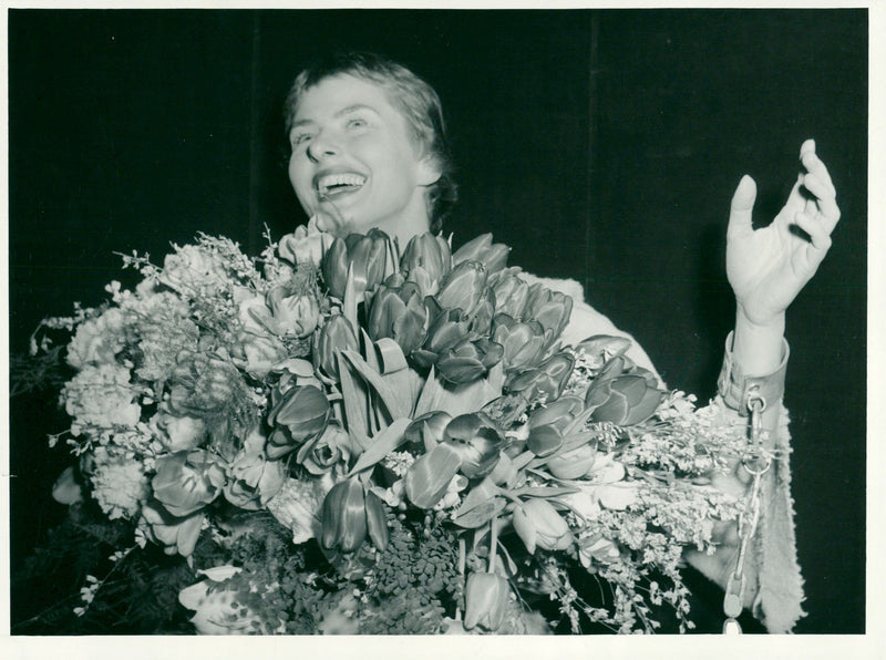 Ingrid Bergman at "Jeanne d'Arc" premier - Vintage Photograph