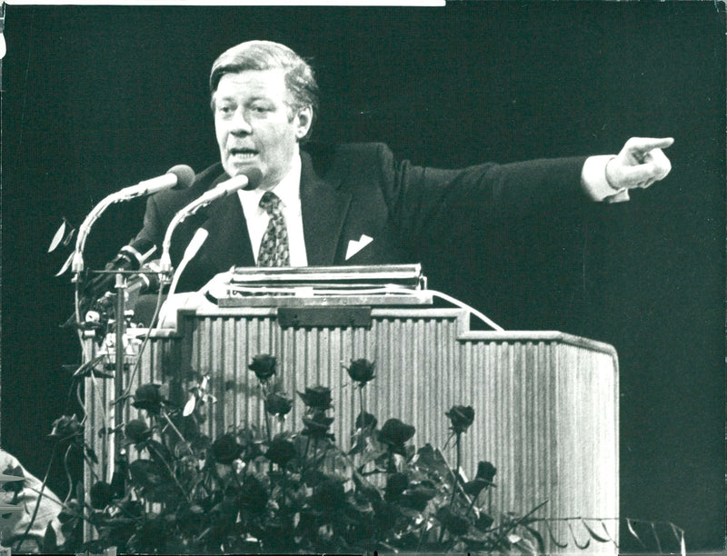 Helmut Schmidt - Vintage Photograph