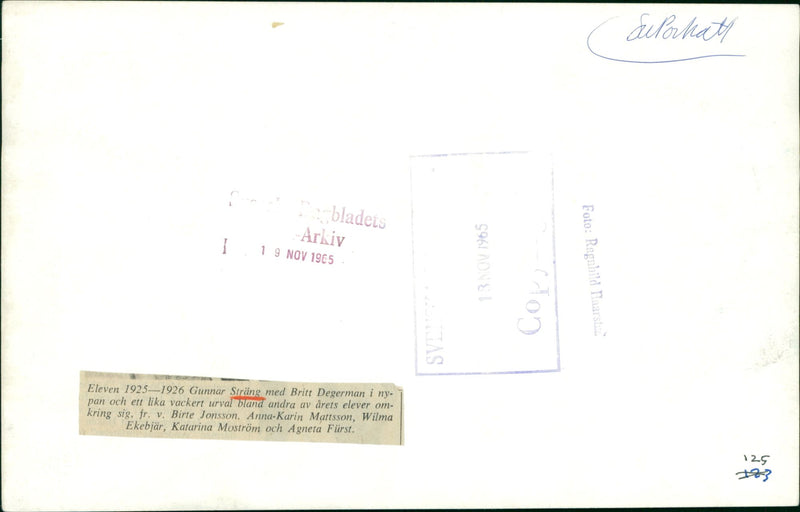 Swedish politician Gunnar Strang with ladies - Vintage Photograph