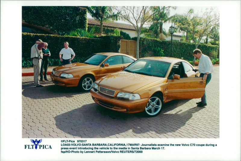 Volvo C70 -98 Coupe - Vintage Photograph