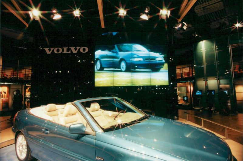 Volvo C70 cab - Vintage Photograph