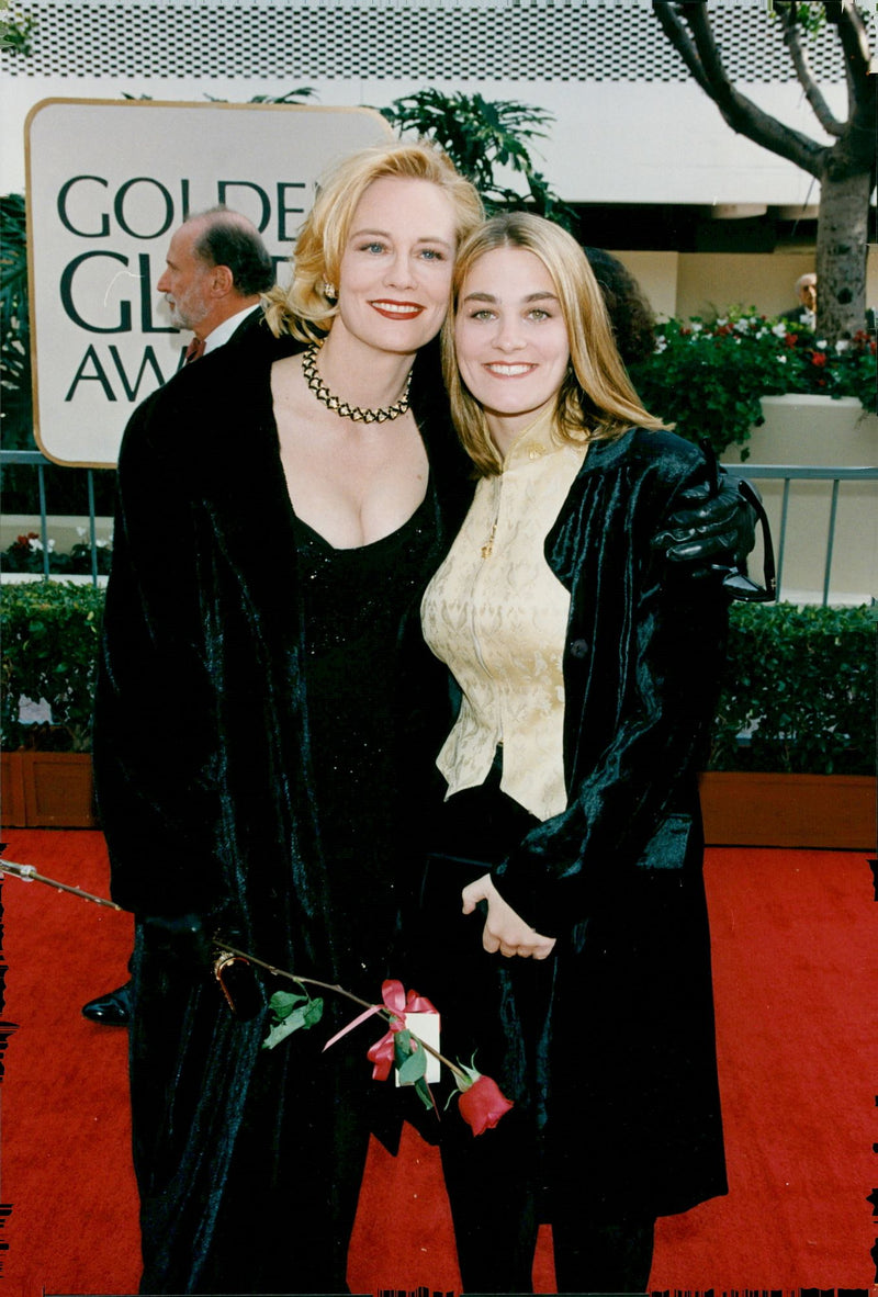 Cybill Shepherd with daughter Clementine at the Golden Globe galan - Vintage Photograph