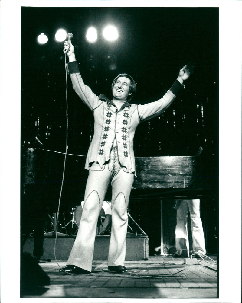 Neil Sedaka - Vintage Photograph