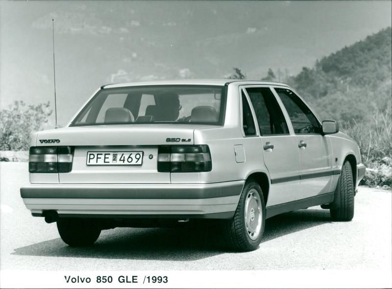 Volvo 850 GLE 1993 - Vintage Photograph