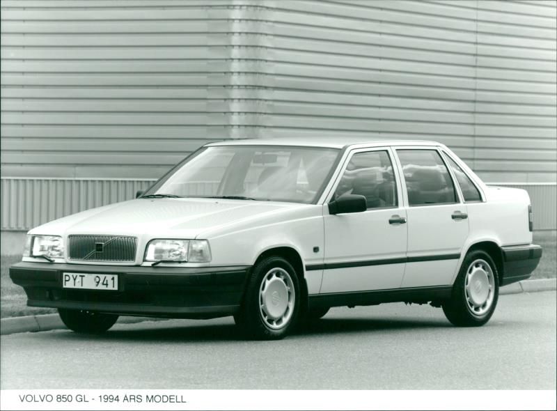 Volvo 850 GL - 1994 - Vintage Photograph