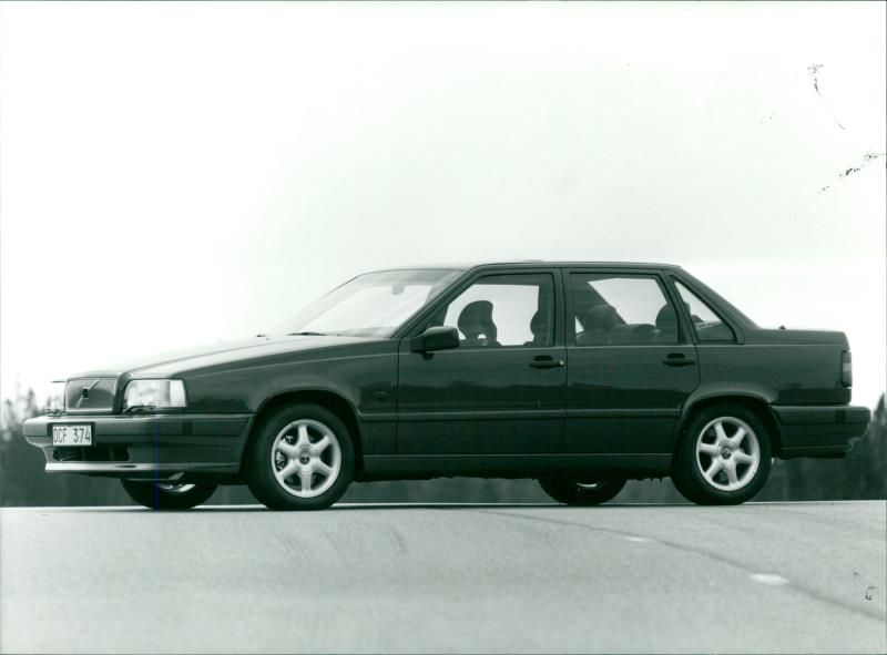 Volvo 850 GLT - Vintage Photograph