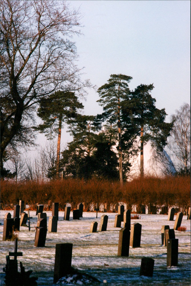 Sweden: SKOGSKYRKOGARDEN - Vintage Photograph