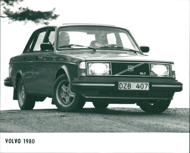 Volvo 244 GLT - Vintage Photograph