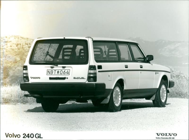 Volvo 240 GL - Vintage Photograph