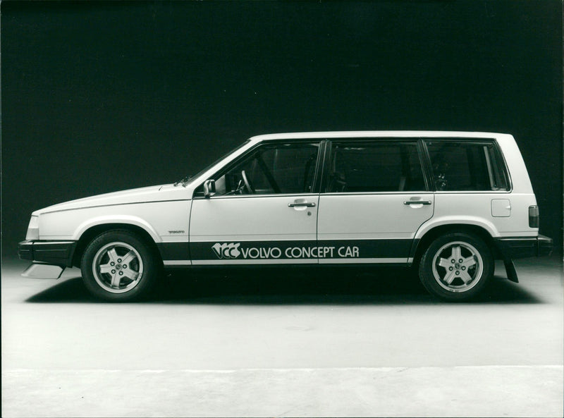 Volvo Concept Car. draft before 1985 - Vintage Photograph