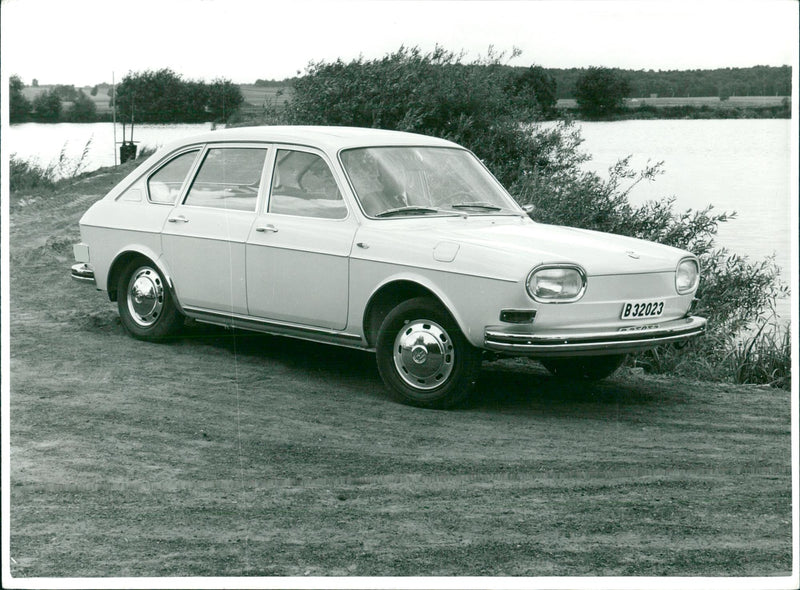 VW 411 - Vintage Photograph