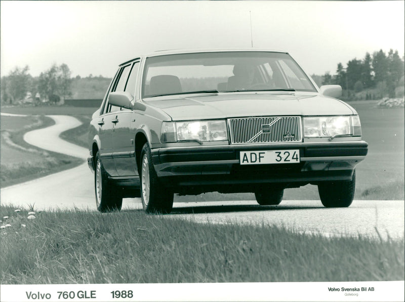 Volvo 760 GLE 1988 - Vintage Photograph