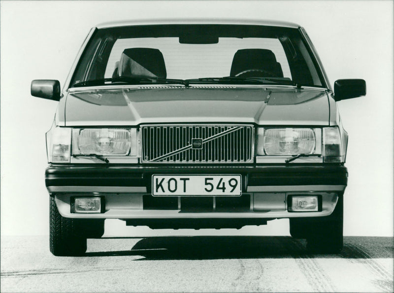 Volvo 760 GLE - Vintage Photograph