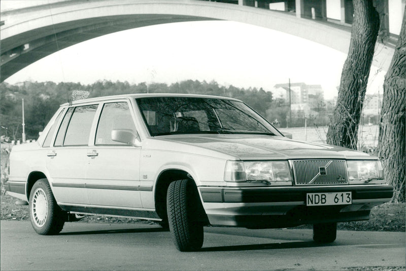 Volvo 760 GLE 1988 - Vintage Photograph