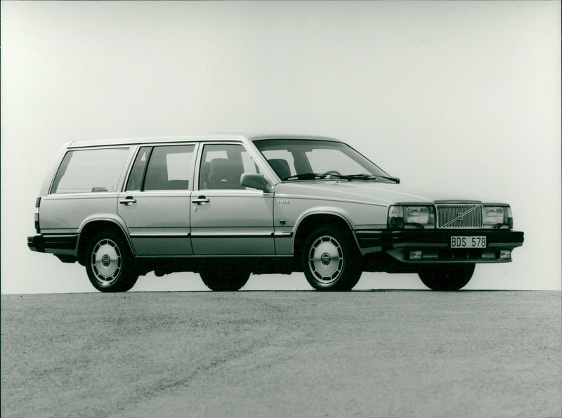 Volvo 760 - Vintage Photograph