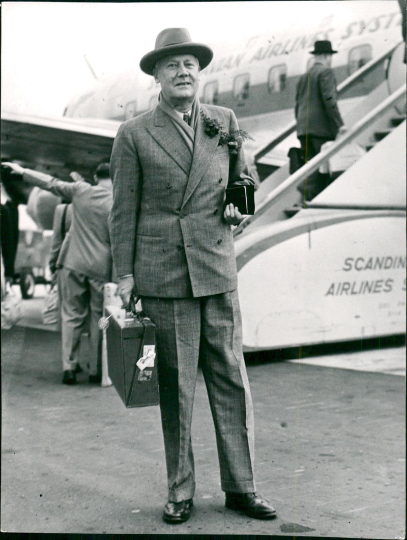 Axel Lennart Wenner-Gren at an airplane - Vintage Photograph