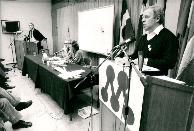 Inge-Ingevik debate with Carl-Erik Skårman - Vintage Photograph