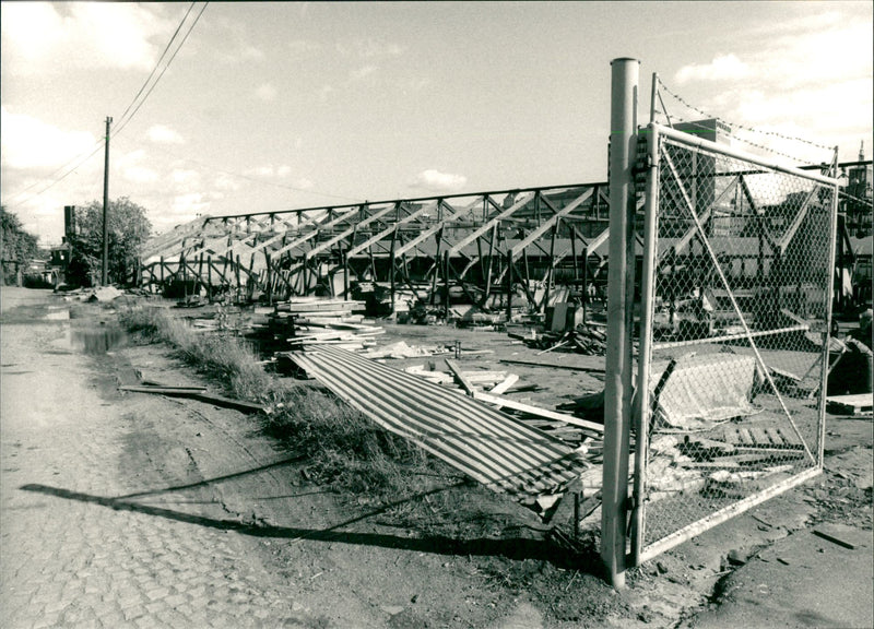 The Northern link - Vintage Photograph