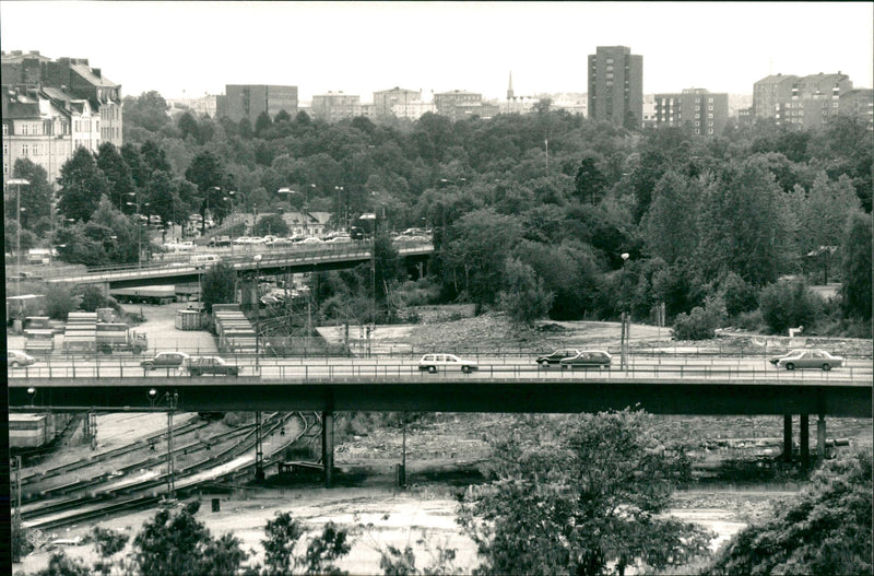 The Northern link - Vintage Photograph