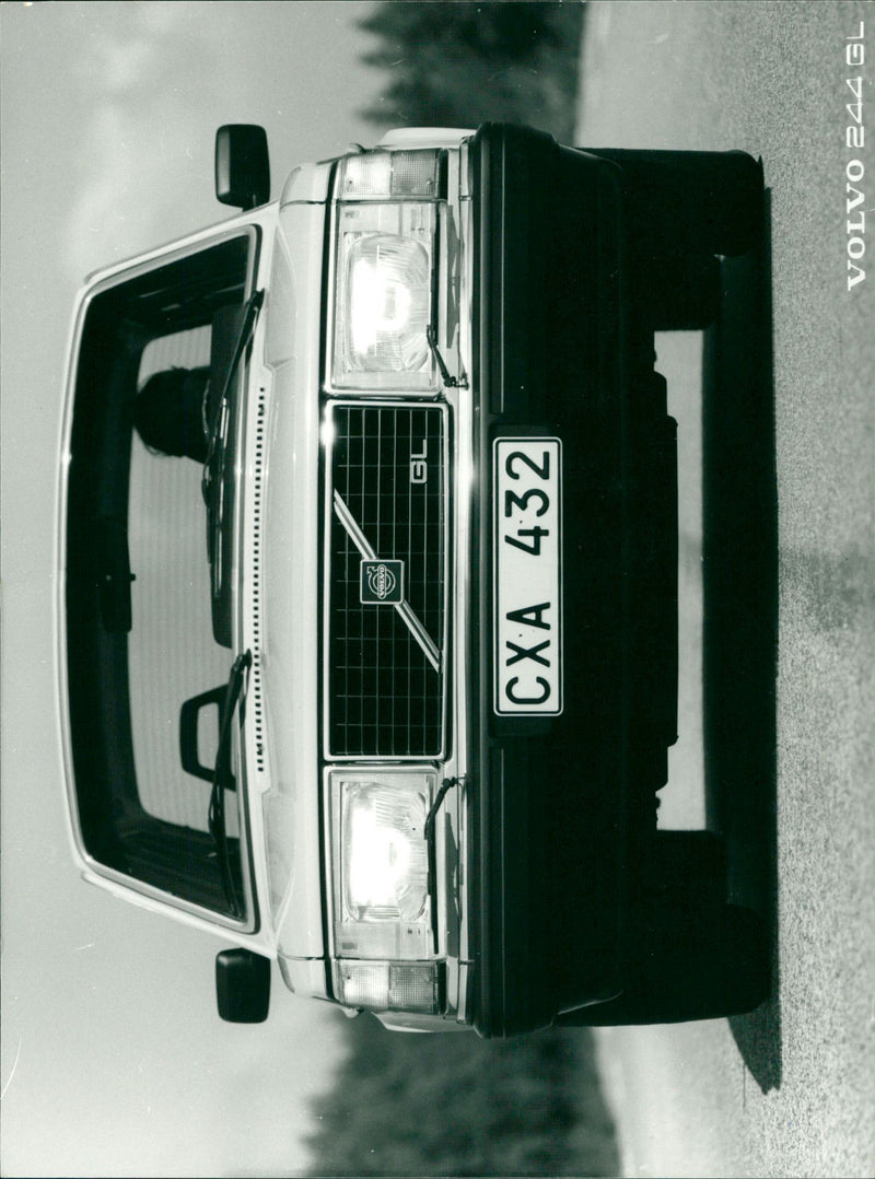 Volvo 244 GL - Vintage Photograph