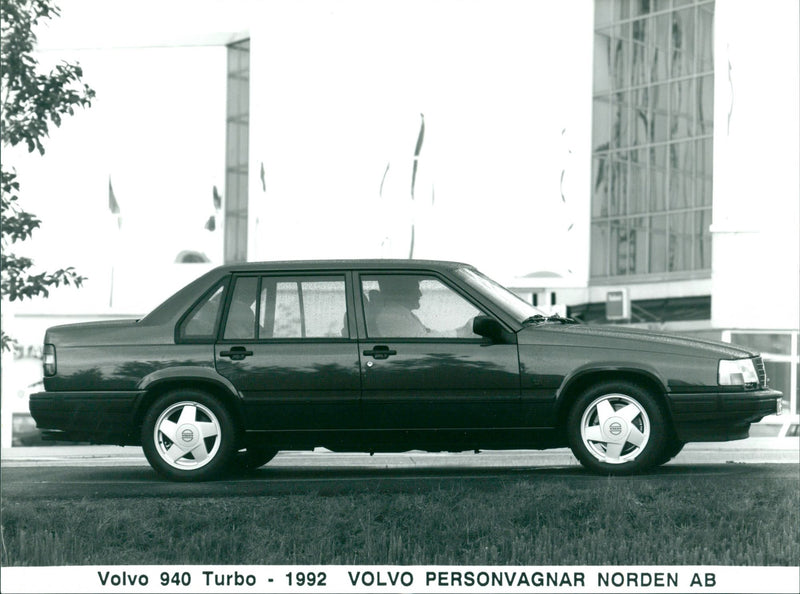 1991 REAL VOLVO SERES CARS - Vintage Photograph