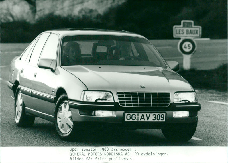 Opel Senator - Vintage Photograph