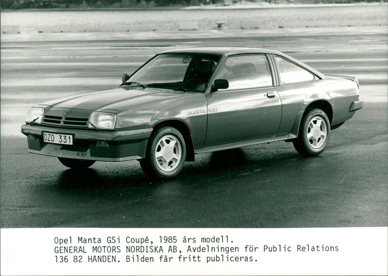 Opel Manta GSi CoupÃ© - Vintage Photograph