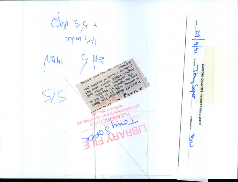 CAMERA WRITER - Vintage Photograph