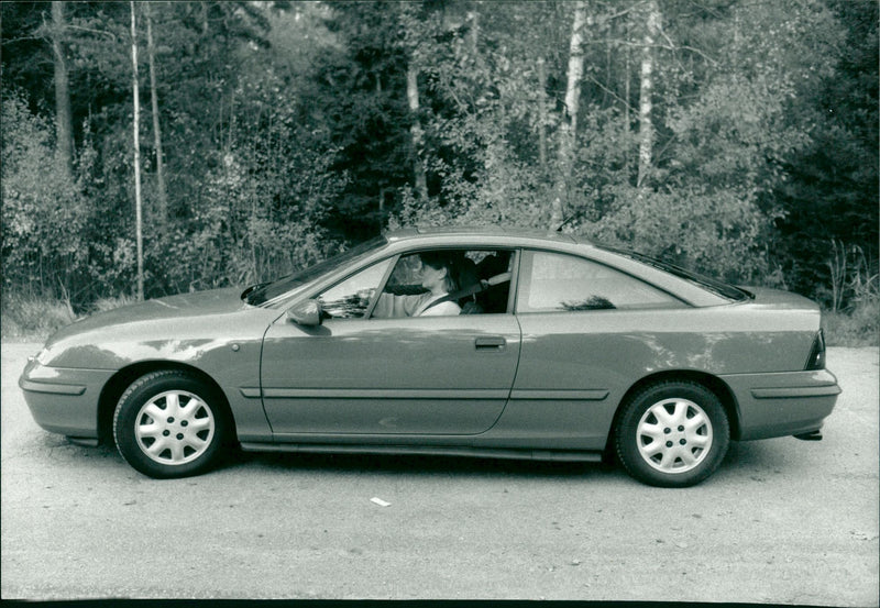 Cars: Opel Calibra - Vintage Photograph