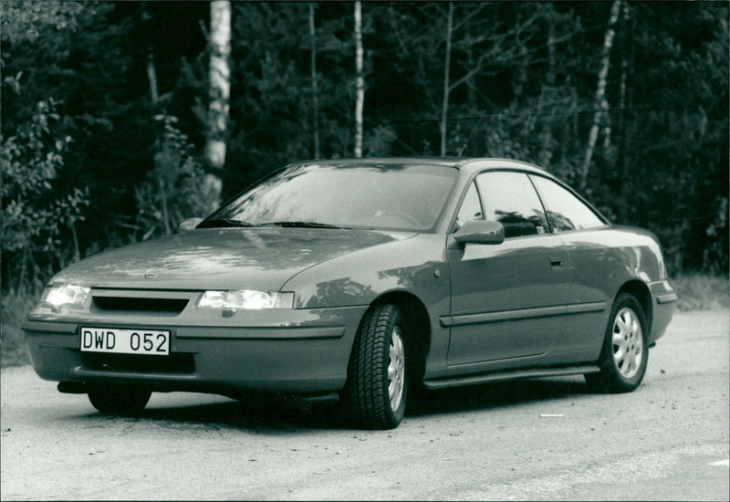 Cars: Opel Calibra - Vintage Photograph