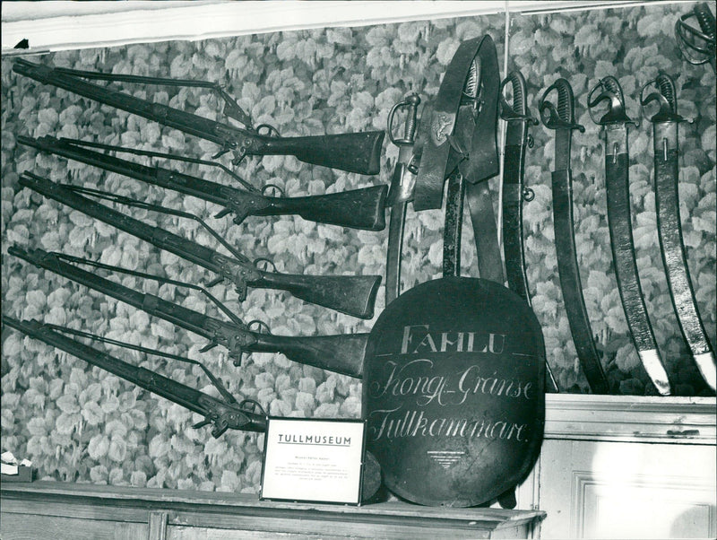 1953 DALALRO SKANS SIGNED NATURE SVENSKA DAGBLADETS COLLECTION GRABS HONG - Vintage Photograph