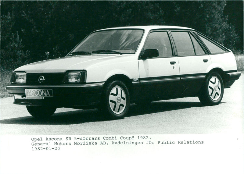 Cars Collection: Opel Ascona - Vintage Photograph