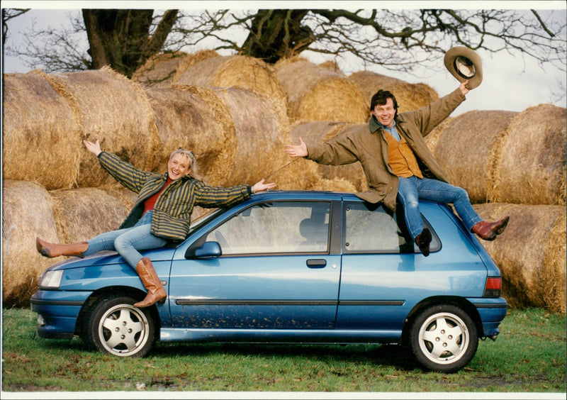 Actor Frazer Hines and wife Liz Hobbs test drive the Renault Clio - Vintage Photograph