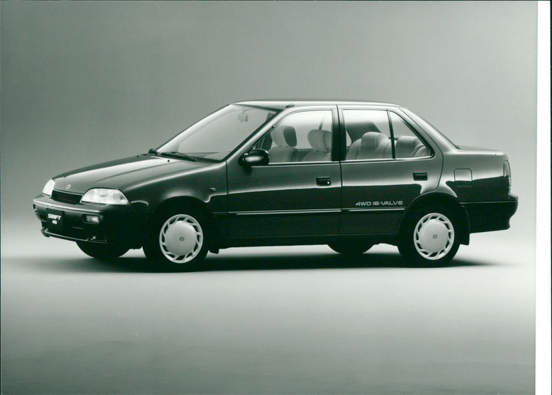 1990 Suzuki Swift Sedan 1.6 GLX - Vintage Photograph