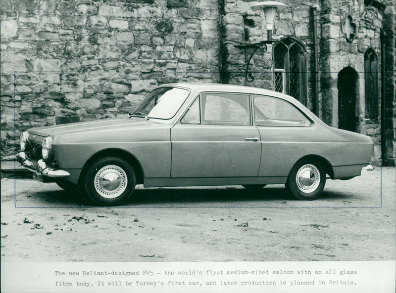 New Reliant Designed FW5 - Vintage Photograph