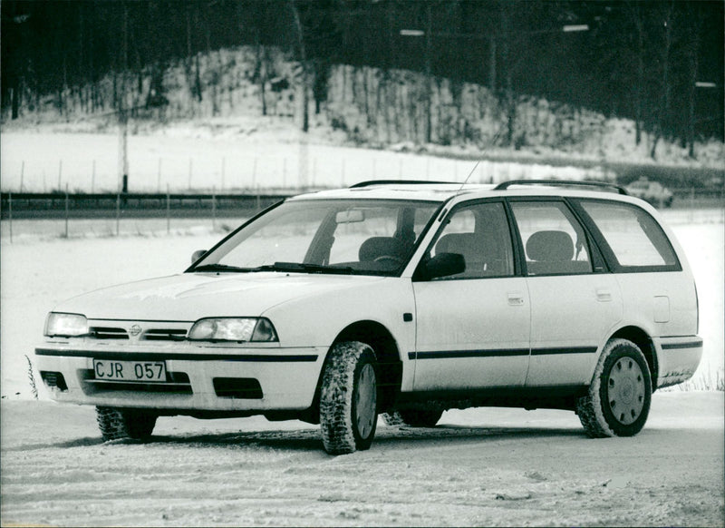 Nissan Primera Kombi 1991. - Vintage Photograph