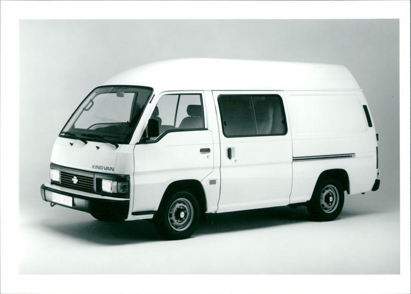 Nissan cking van '91 - Vintage Photograph