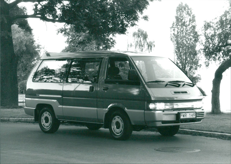 Nissan vanette coach '91 - Vintage Photograph