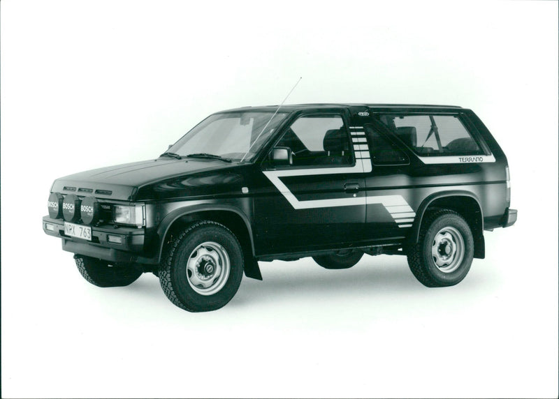 Nissan terrano - Vintage Photograph