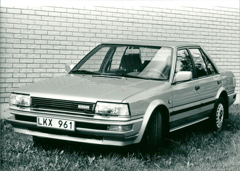 Nissan bluebird sedan 1987 - Vintage Photograph
