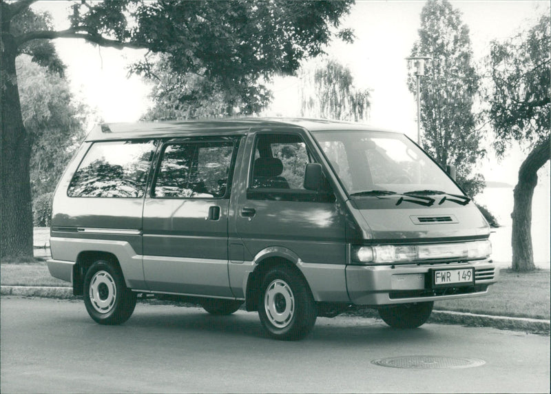 Nissan vanette coach '91 - Vintage Photograph