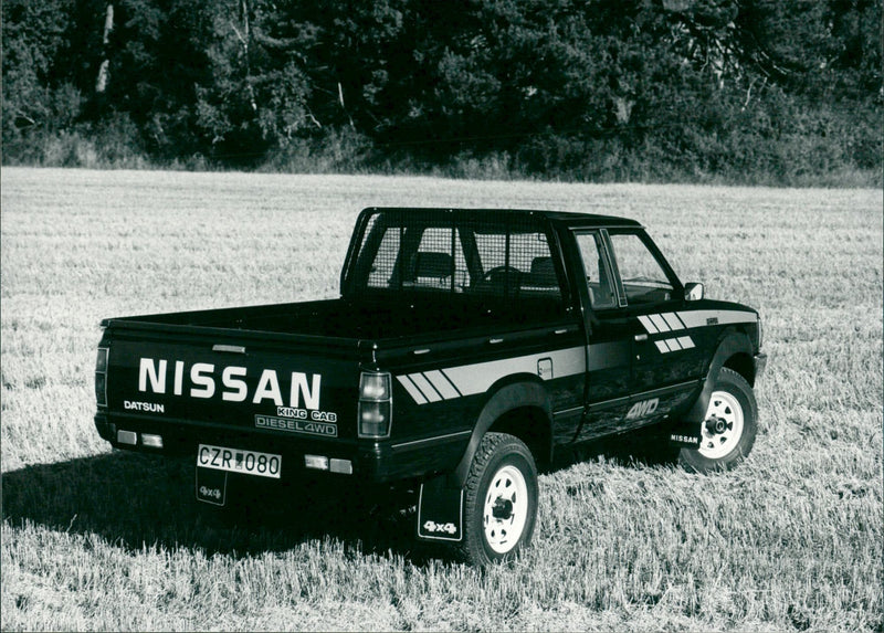 Nissan King cab 4wd '86 - Vintage Photograph