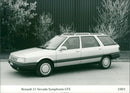 Renault 21 Nevada Symphonie GTX - Vintage Photograph
