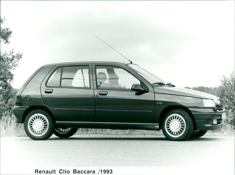 Renault Clio Baccara - Vintage Photograph