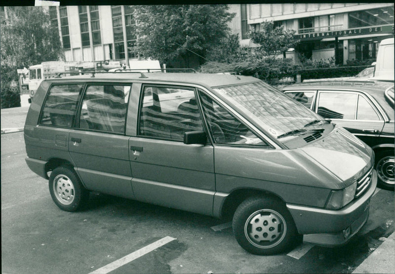 Renault - Vintage Photograph