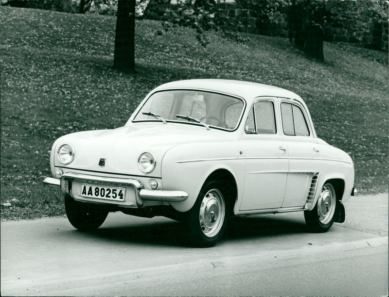 Renault - Vintage Photograph